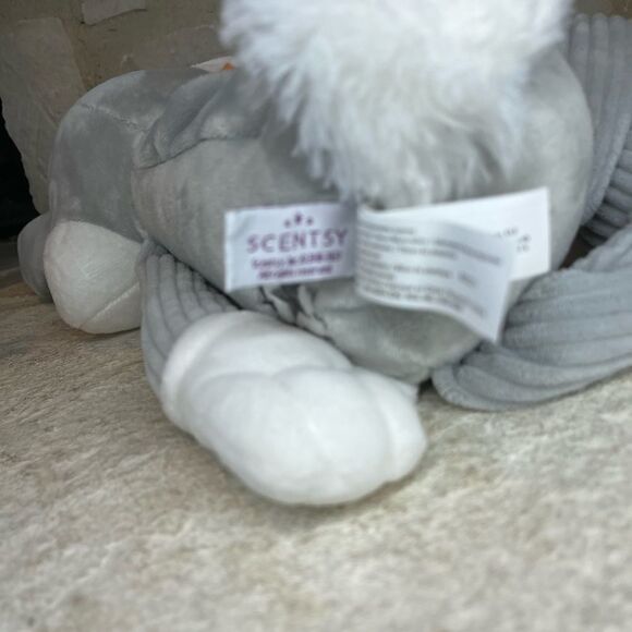 Scentsy X Looney Tunes Bugs Bunny Scentsy Buddy - Picture 8 of 8